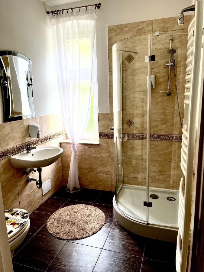 Agroturystyka Hotel Noclegi Palac Camping Wałcz Esterno foto
